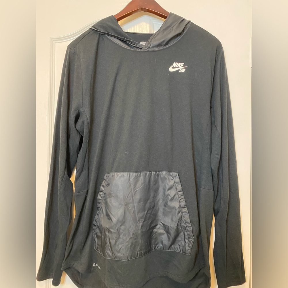 Black, Large, Dri-Fit, Nike SB long sleeve shirt with a hood.